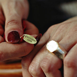 SCRATCHING LOVE RING - ANATOMICAL HEART